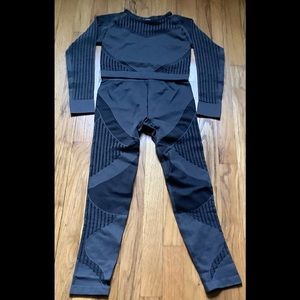 Seamless Yoga/Exercise Crop Top and Tights